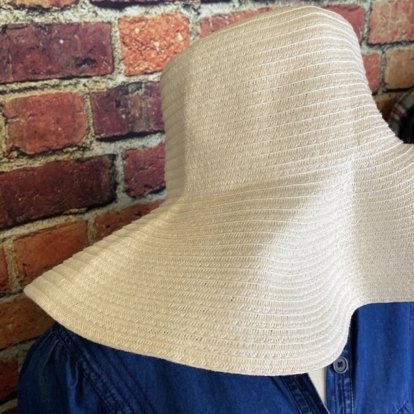 Aqua Wide Brim Natural Floppy Sun Hat one size - Picture 2 of 7
